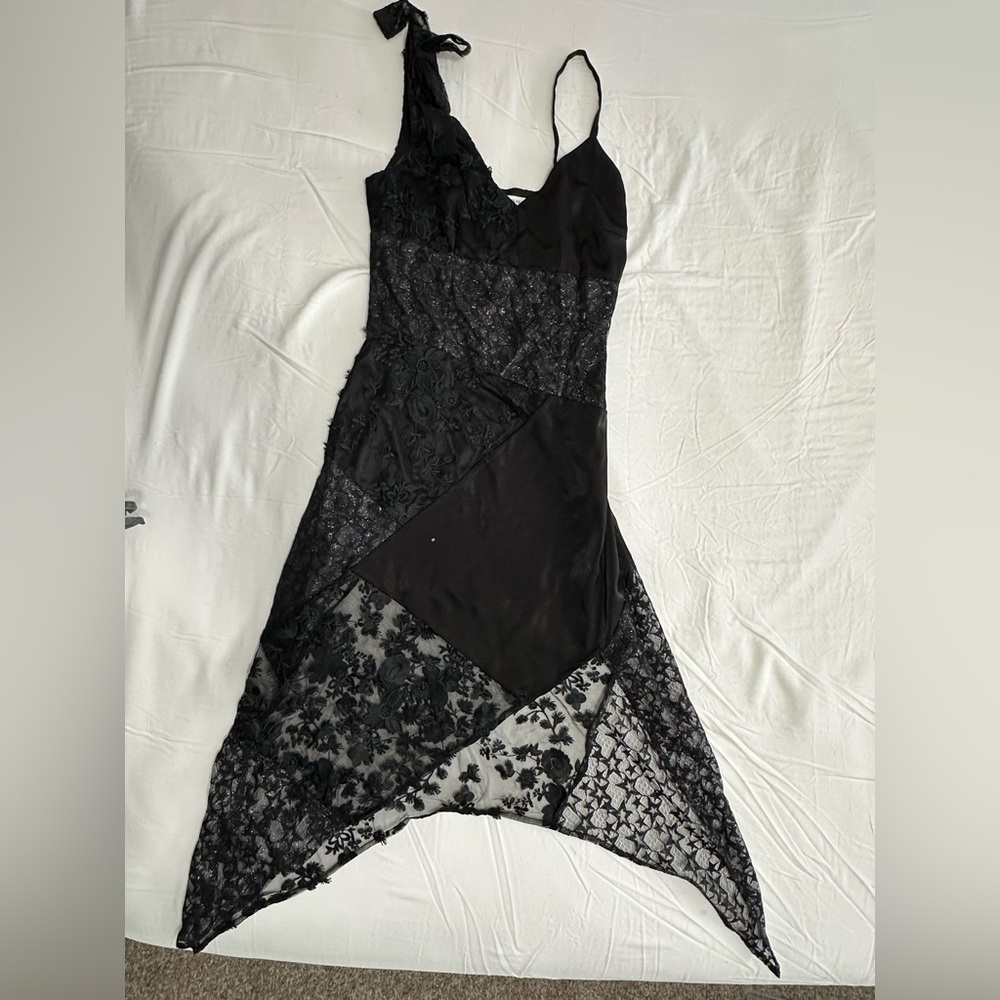NWOT Avec Les Filles Black Asymmetrical Lace Dress